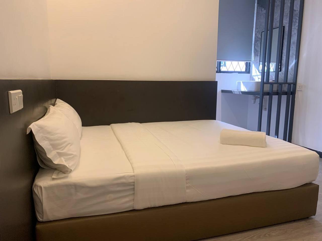 קוטה קינבלו The Daily Hotel מראה חיצוני תמונה