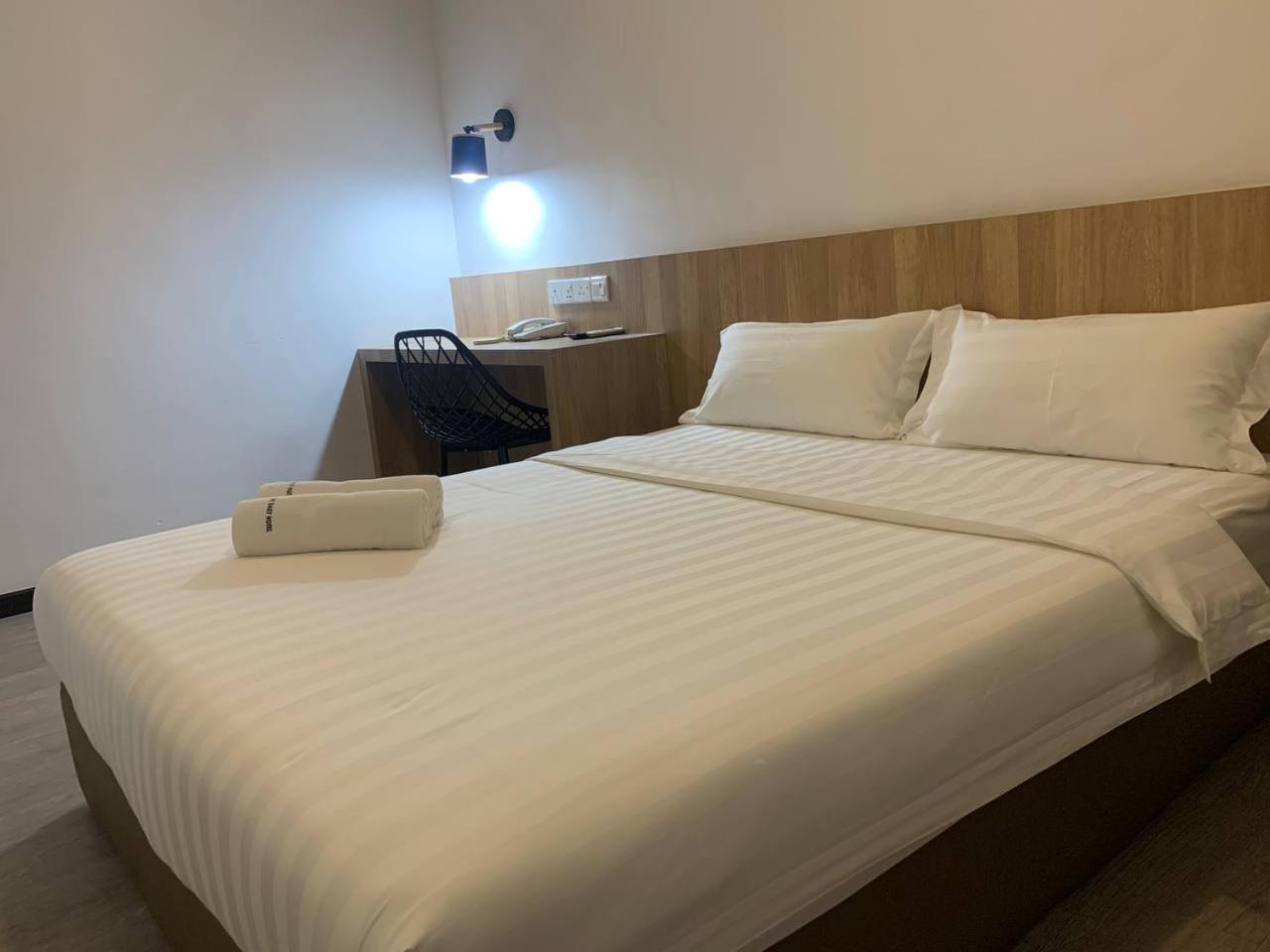 קוטה קינבלו The Daily Hotel מראה חיצוני תמונה